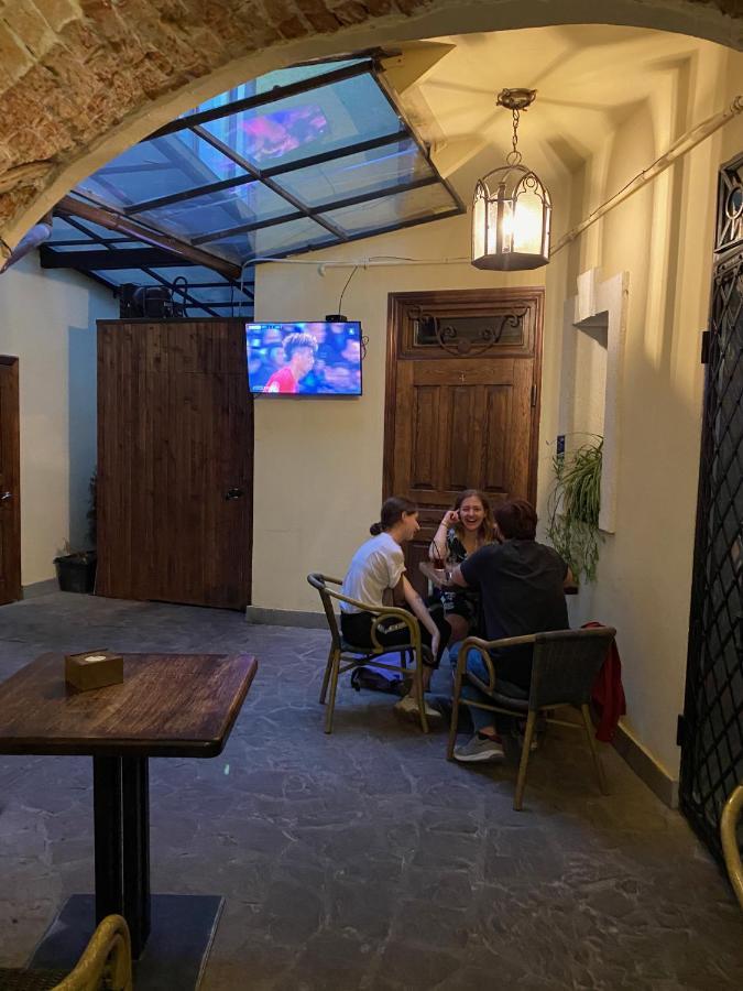 Апартаменти Королівські На Вулиці Лесі Українки 19 Leópolis Exterior foto