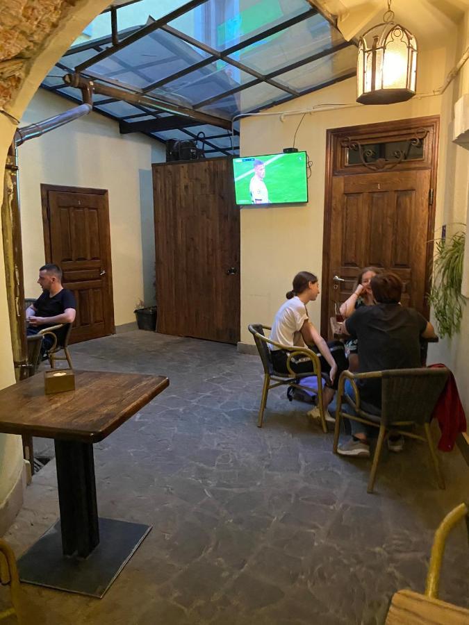 Апартаменти Королівські На Вулиці Лесі Українки 19 Leópolis Exterior foto