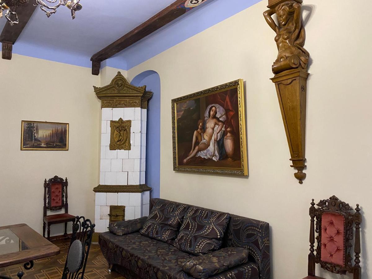 Апартаменти Королівські На Вулиці Лесі Українки 19 Leópolis Exterior foto