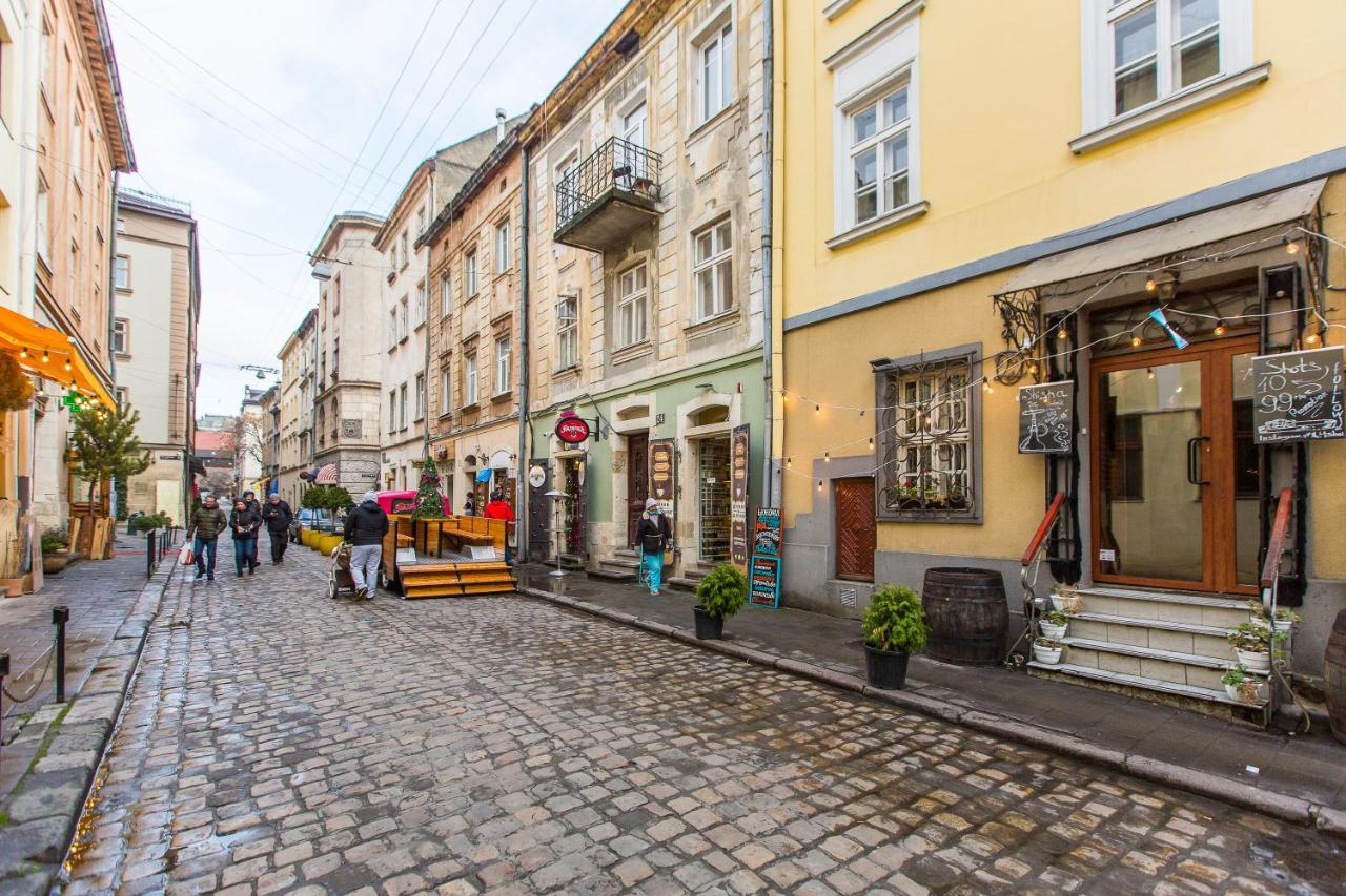 Апартаменти Королівські На Вулиці Лесі Українки 19 Leópolis Exterior foto